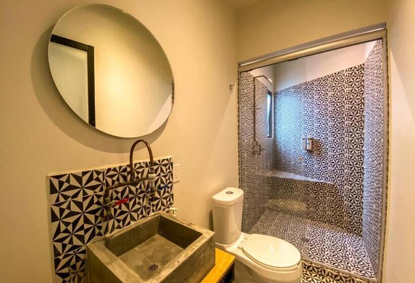 اتاق لوکس با بالکن, Casa Melgar