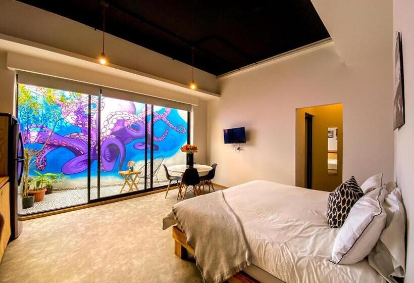 اتاق لوکس با بالکن, Casa Melgar