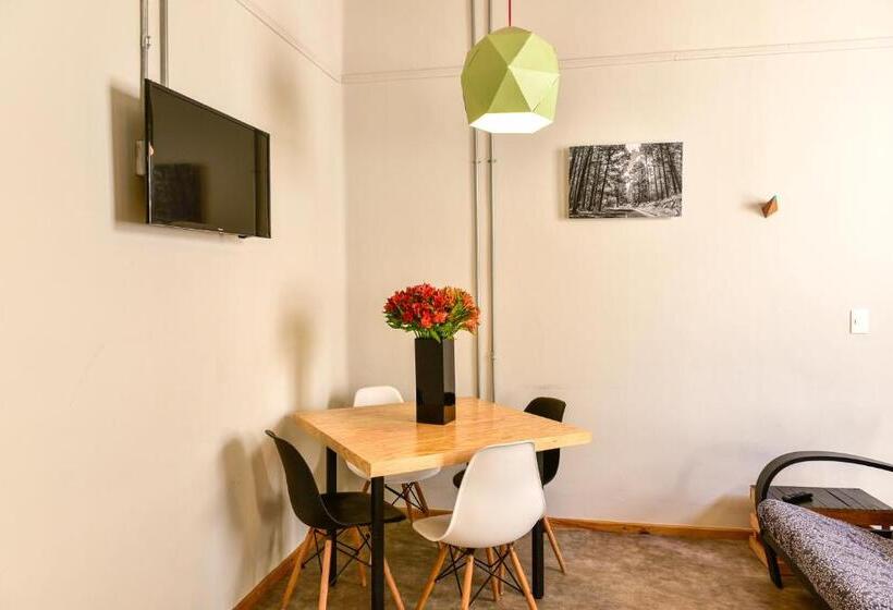 اتاق خانوادگی, Casa Melgar