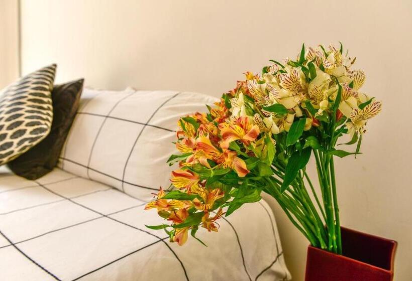 اتاق خانوادگی, Casa Melgar