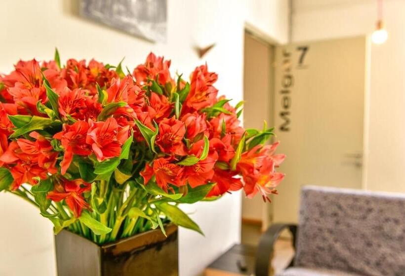 اتاق خانوادگی, Casa Melgar