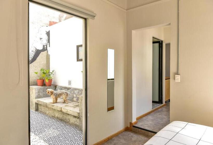 اتاق خانوادگی, Casa Melgar