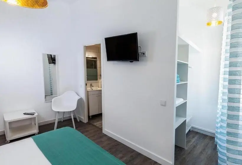 اتاق استاندارد, Faro Guest House