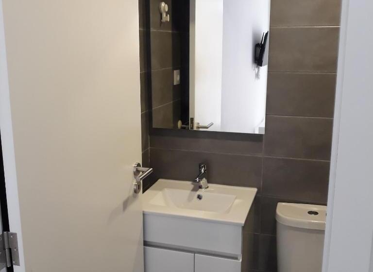 غرفة قياسية فردية, O Palacete