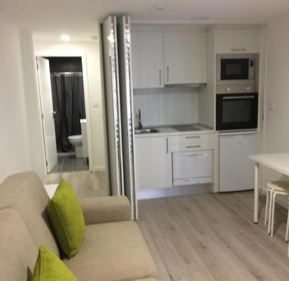 Family Suite, O Palacete