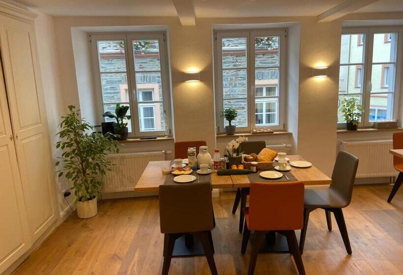 1间卧室的房子, Schlössje