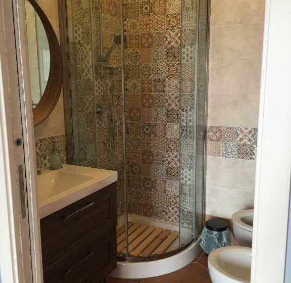 חדר דלוקס, Sentirsi A Casa