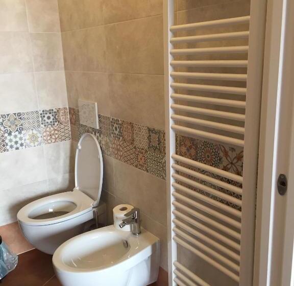 חדר דלוקס, Sentirsi A Casa