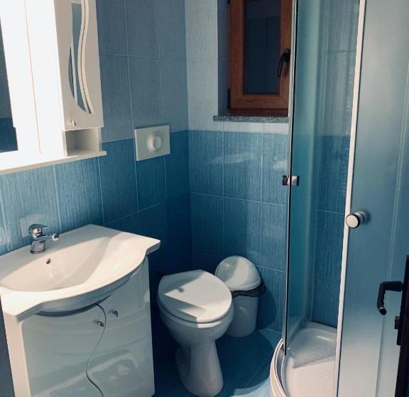 اتاق استاندارد سه نفره, Pensiunea Pietrosul