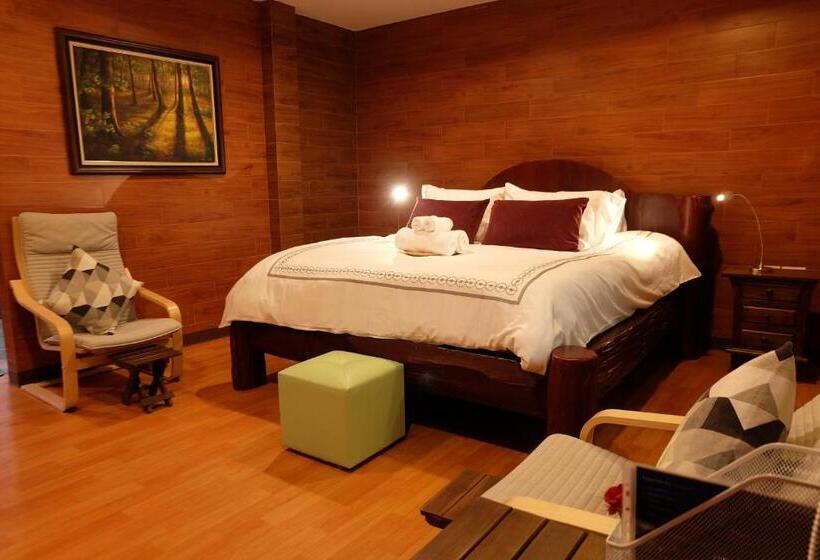 غرفة قياسية سرير كينج, Namtok Sarika Resotel