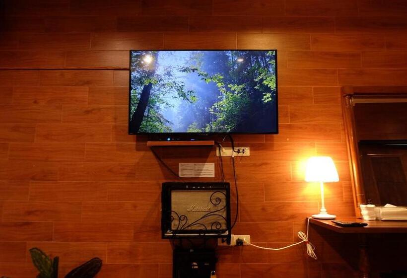 غرفة قياسية سرير كينج, Namtok Sarika Resotel