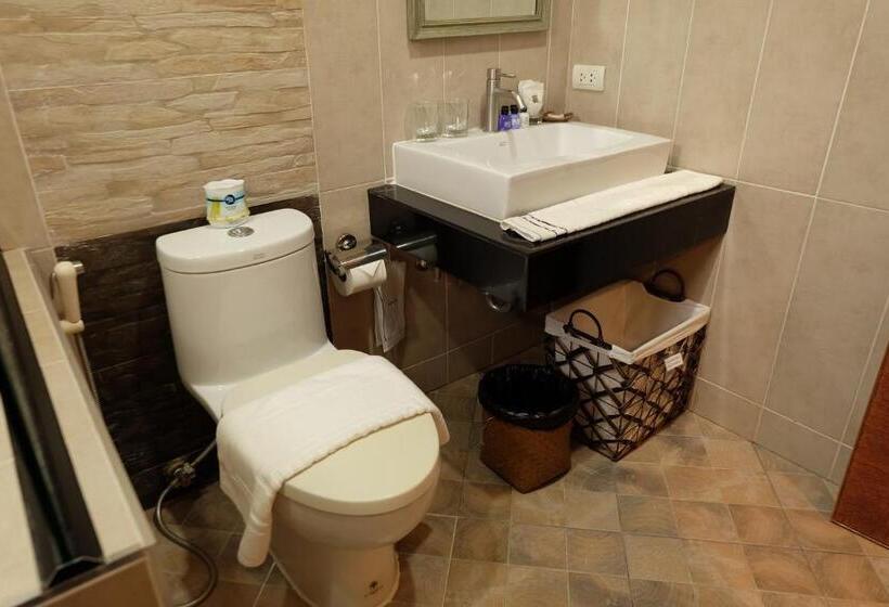 غرفة قياسية سرير كينج, Namtok Sarika Resotel