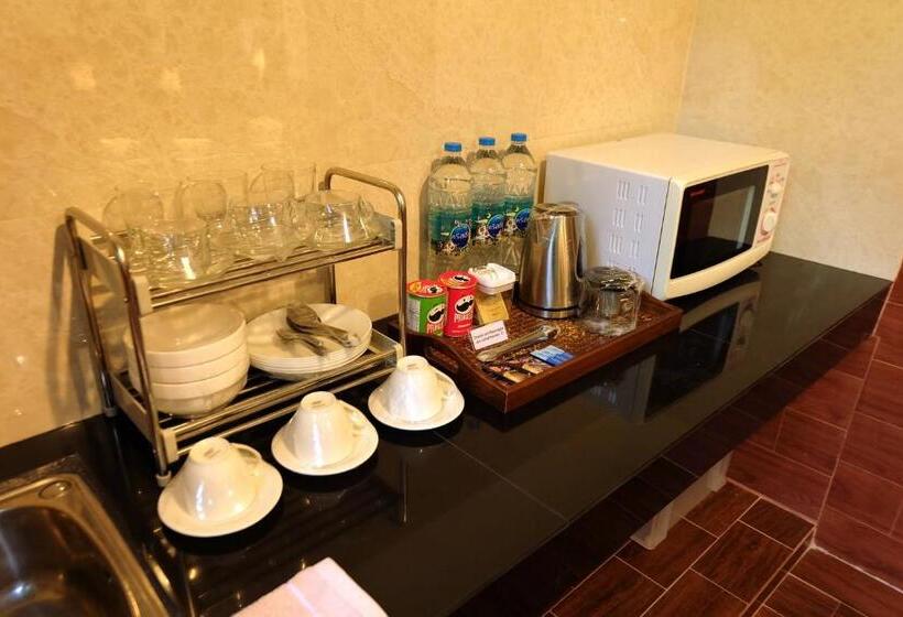 غرفة كومفورت ثلاثية, Namtok Sarika Resotel