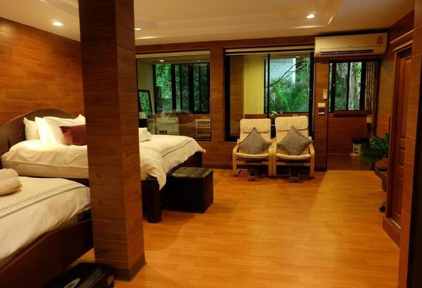 غرفة كومفورت ثلاثية, Namtok Sarika Resotel