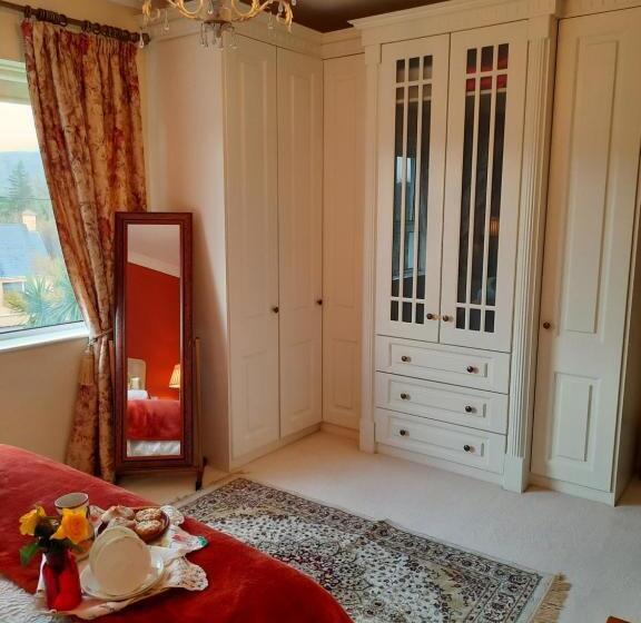 Номер Superior Кровать Кинг, Hillhead House, F94 F6n1