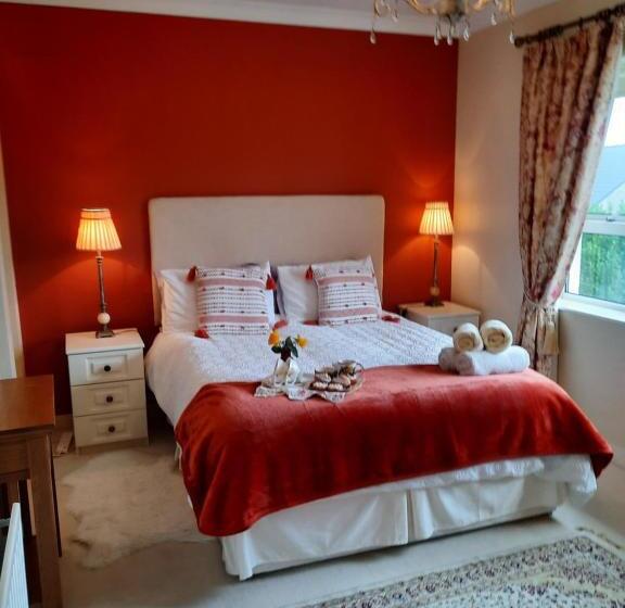 غرفة سوبيريور سرير كينج, Hillhead House, F94 F6n1