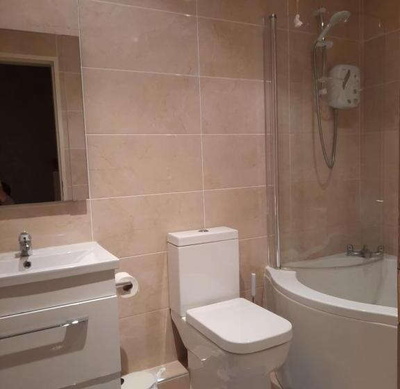 غرفة قياسية سرير كينج, Hillhead House, F94 F6n1