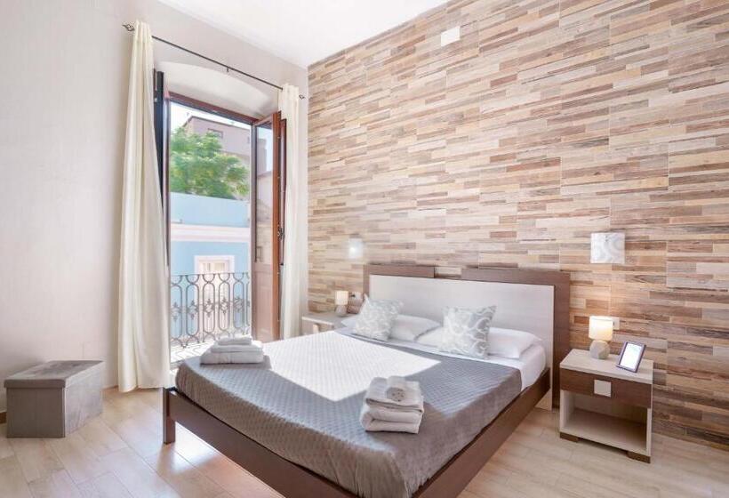 غرفة قياسية, Domos La Corte Ghibellina