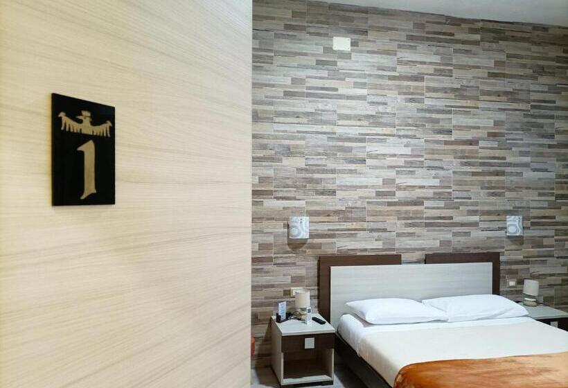 غرفة قياسية رباعية, Domos La Corte Ghibellina