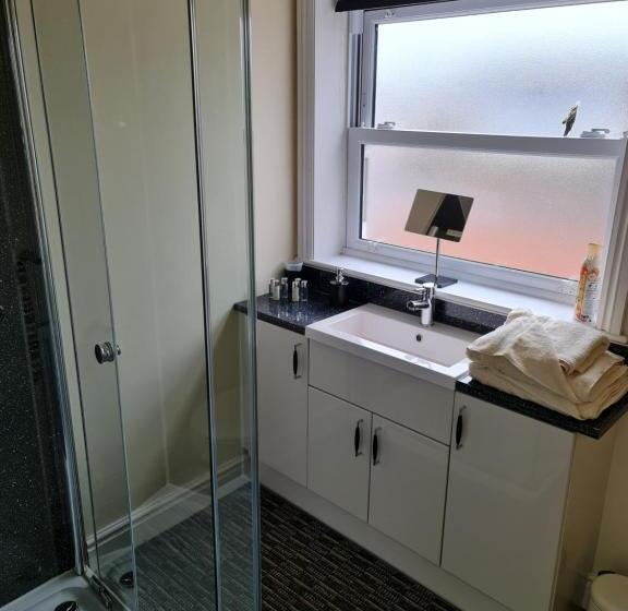 اتاق استاندارد, Marden Guest House