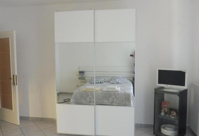 غرفة قياسية, Da Dany