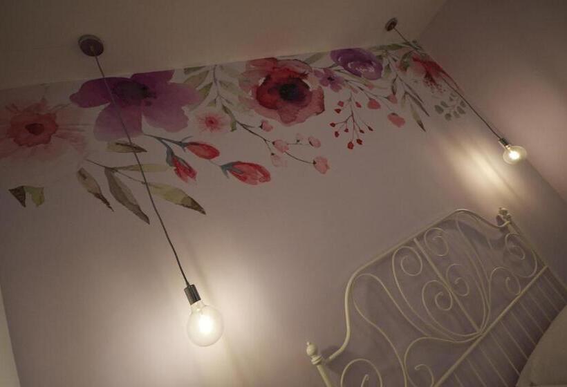 バルコニー付きスタンダードルーム, Flower House