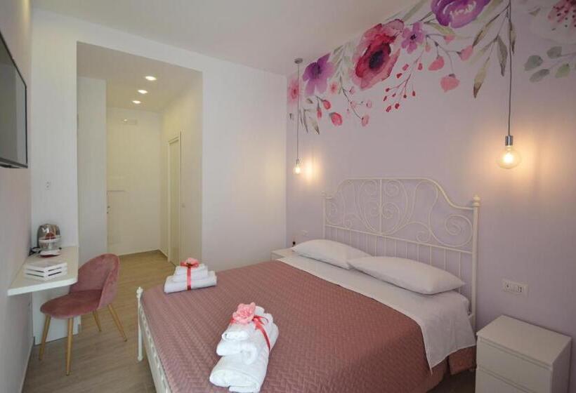 Номер Стандарт с Балконом, Flower House