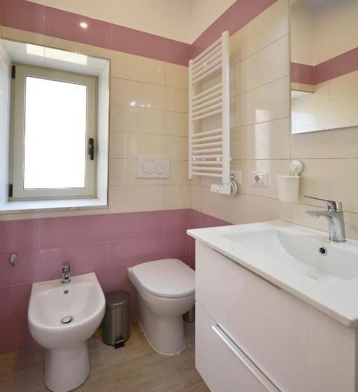 バルコニー付きスタンダードルーム, Flower House