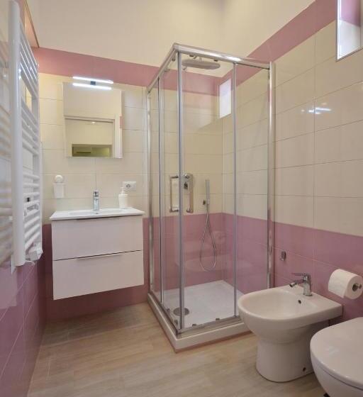 バルコニー付き1ベッドルームアパートメント, Flower House