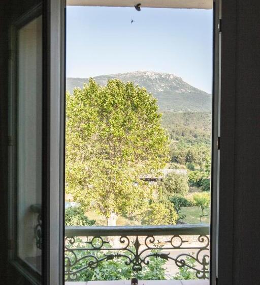 家庭间, Hôtel De La Place