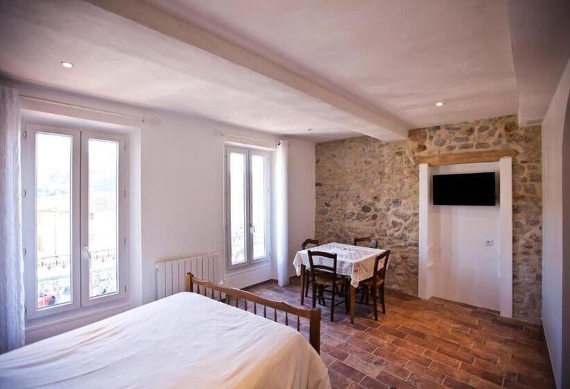 4인용 스탠다드 룸, Hôtel De La Place