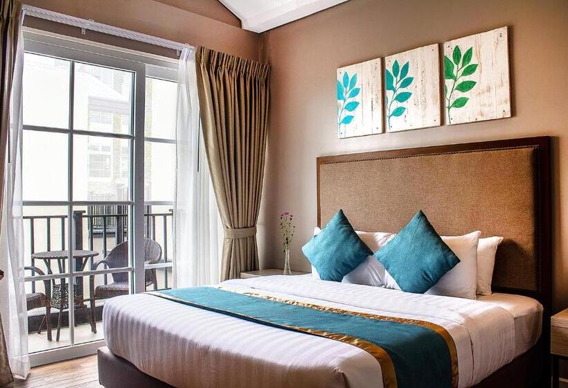 اتاق سوپریور با تخت بزرگ, Royale Parc Hotel Tagaytay