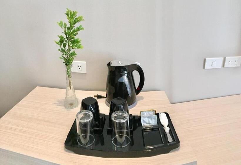 اتاق سوپریور با تخت بزرگ, Royale Parc Hotel Tagaytay