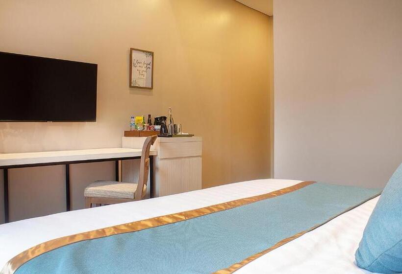 Номер Superior Кровать Кинг, Royale Parc Hotel Tagaytay