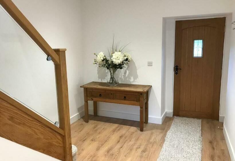 2间卧室的房子, The Hayloft Cheshire