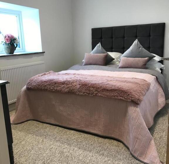 2间卧室的房子, The Hayloft Cheshire