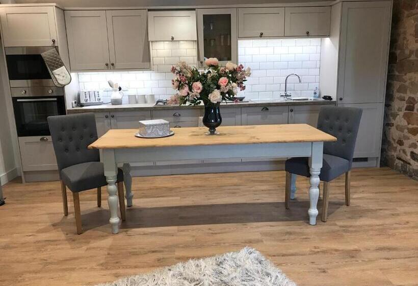 2间卧室的房子, The Hayloft Cheshire