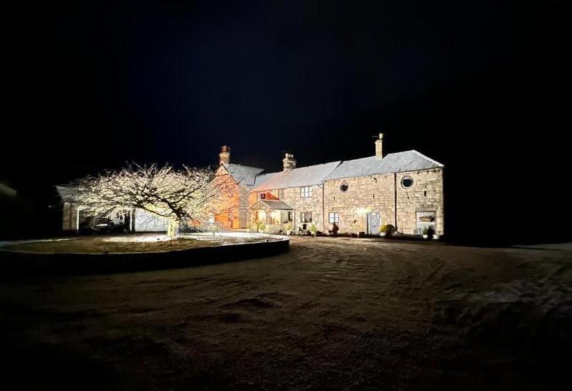 Дом 2 Спальни, The Hayloft Cheshire