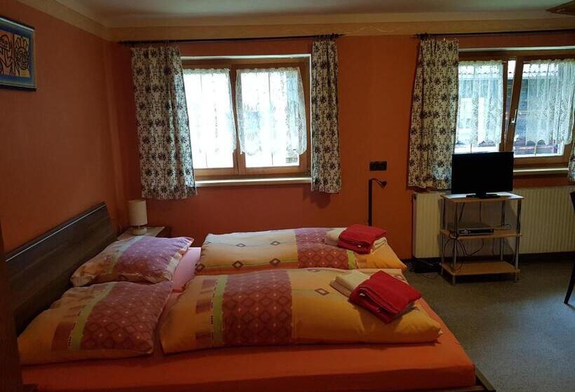 Standardrum, Gasthaus Pension Montafonerhüsli