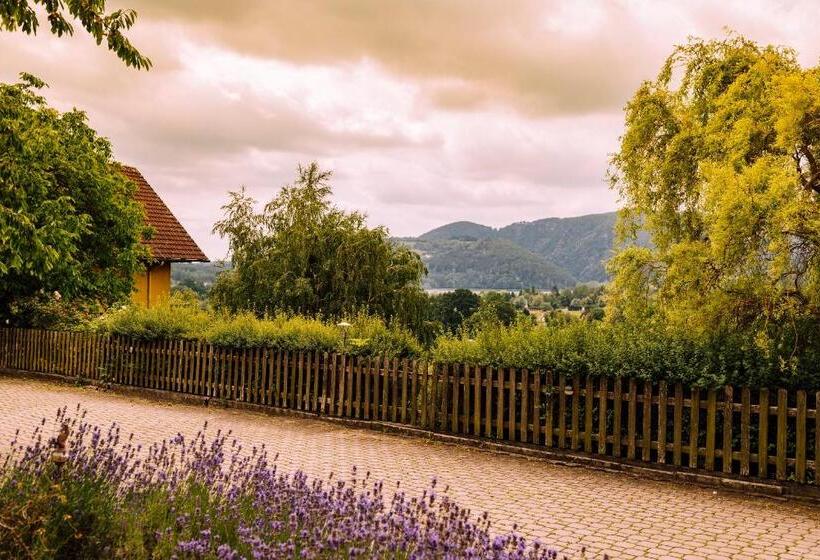 Апартаменты 1 Спальня Вид на Сад, Landhaus Grete