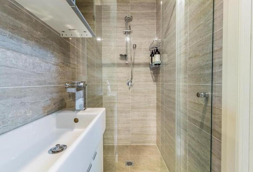 Quarto Deluxe, Randwick City Lodge 2