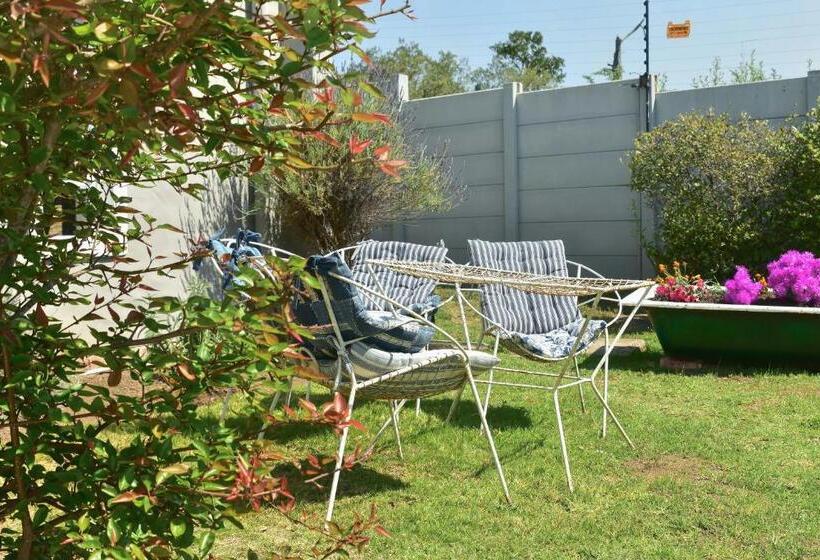 اتاق استاندارد, Villa Palesa Guesthouse