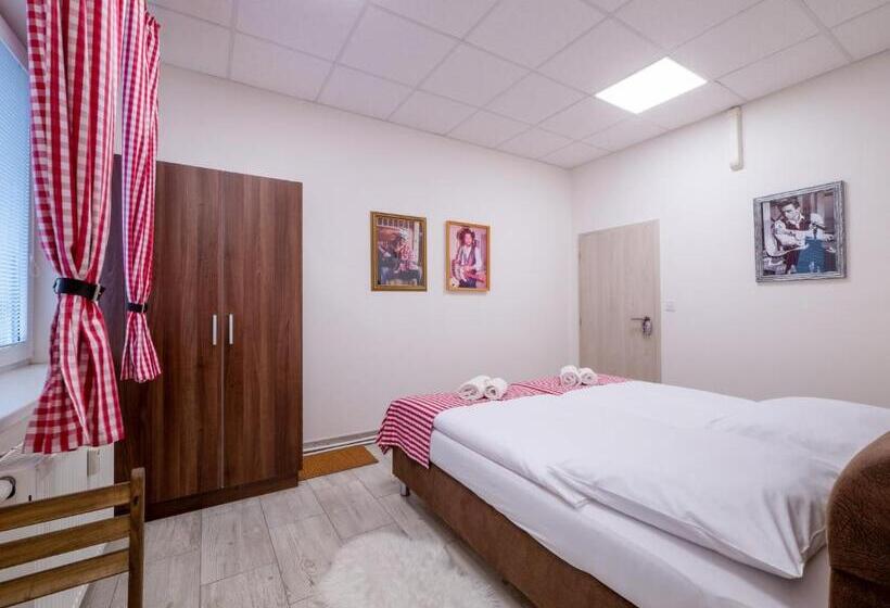 デラックスルーム, Apartmany Style