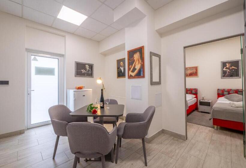 １ベッドルームのデラックスアパートメント, Apartmany Style