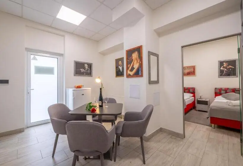 1ベッドルームのデラックスアパートメント, Apartmany Style