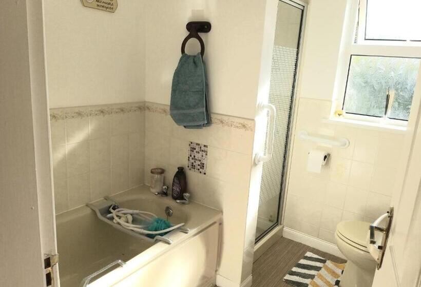 غرفة قياسية مطلّة علي الحديقة, Braeside B&b