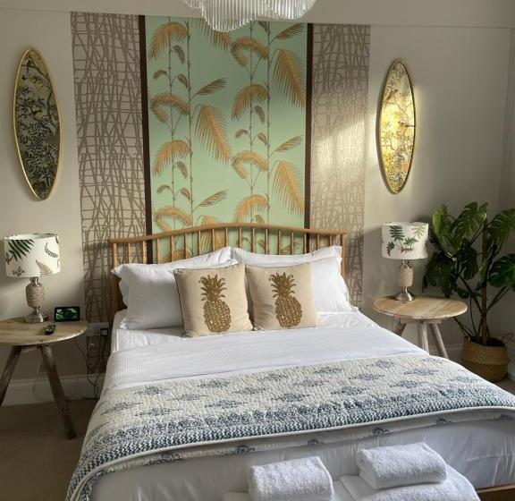 غرفة ديلوكس سرير كينج, The Cross Keys Sherborne