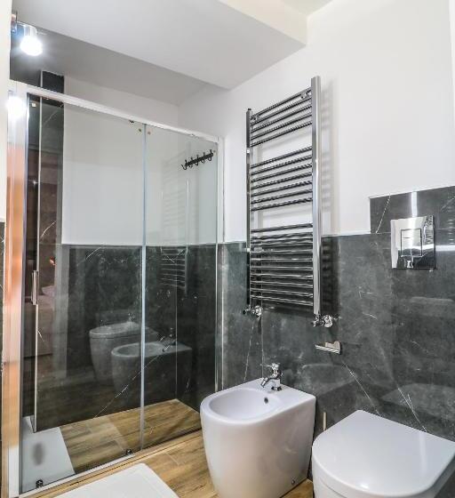 اتاق استاندارد, Bella Mbriana