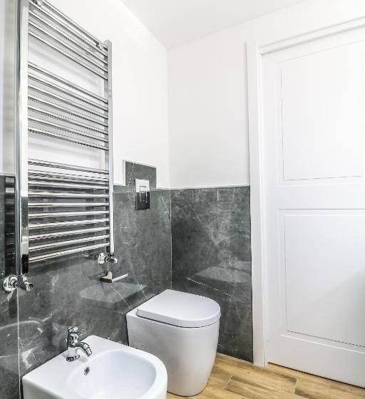 اتاق استاندارد, Bella Mbriana