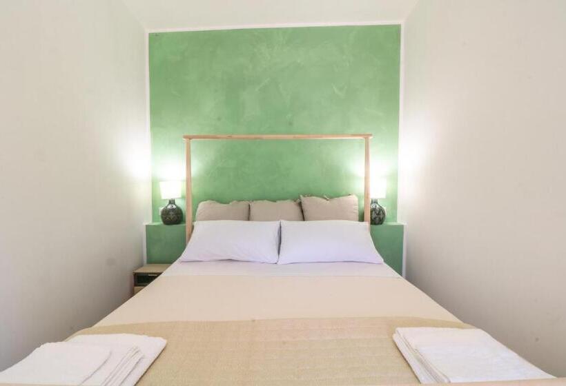 Suite with Terrace, Bella Mbriana